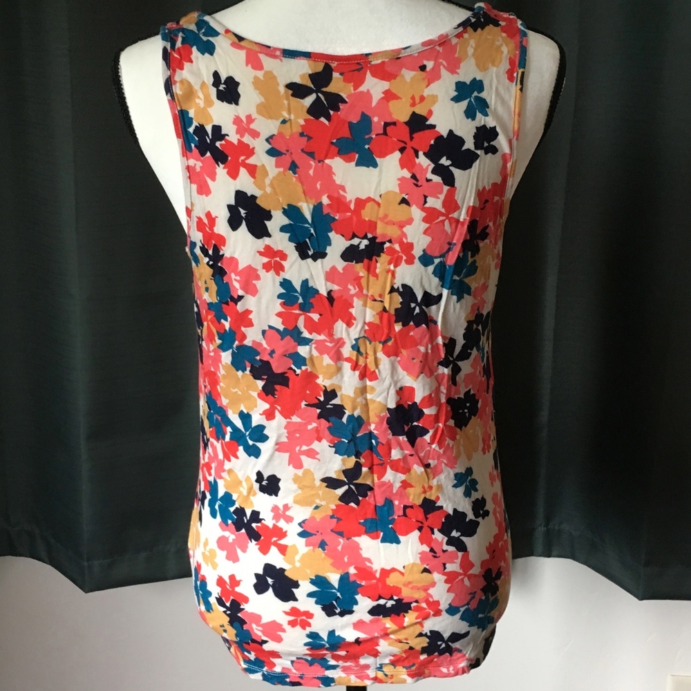Floral Tank - Picture 2 of 4